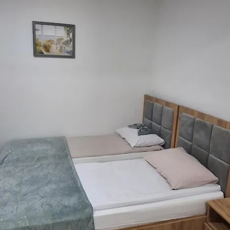 Hadzic Sobe Apartment