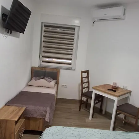 Apartment Hadzic Sobe Dubrave Donje